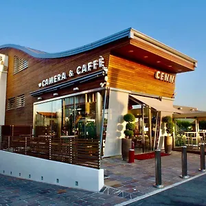 https://camera-caffe-cenni.emilia-romagnahotels.net